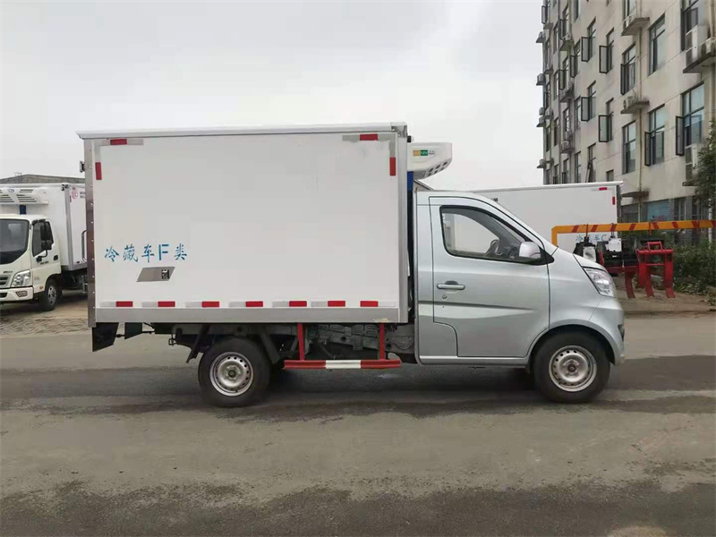 国六 长安2.68米单轮小型冷藏车